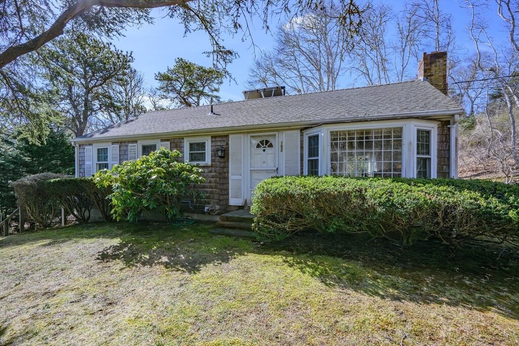 Property Photo:  152 Emery Ln  MA 02650 