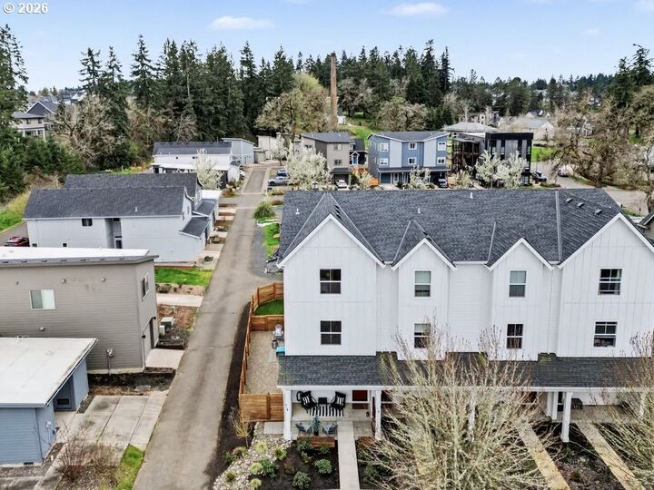 Property Photo: 2146 Audubon Ave OR 97302