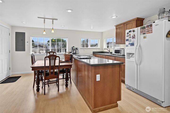 Property Photo:  39  Oyehut Road  WA 98550 