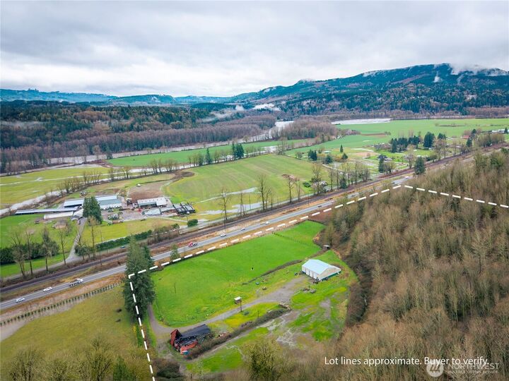 Property Photo: 29429 State Route 2 WA 98272