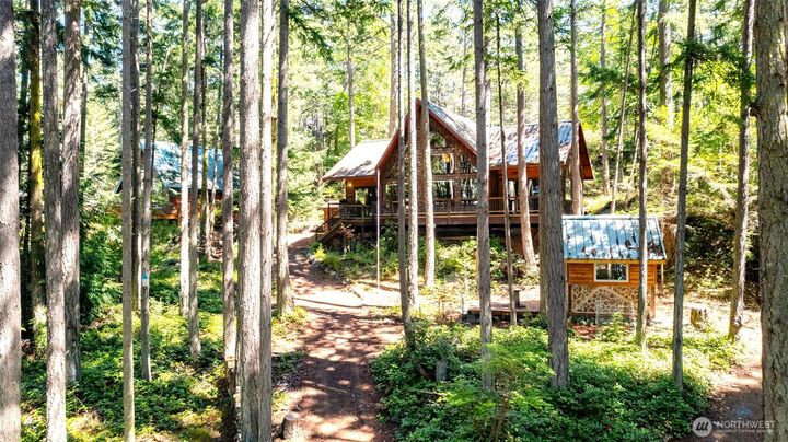 Property Photo: 1354 Chinook Way WA 98221