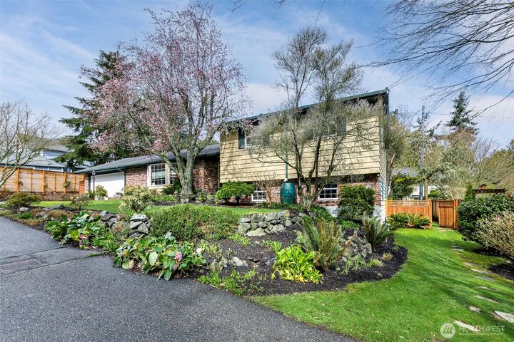 Property Photo:  1214 NW  122nd Street  WA 98177 