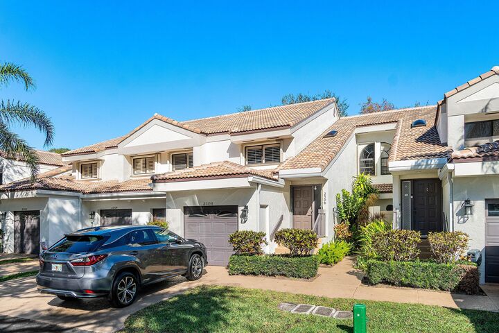 Property Photo:  2305 Aspen Way  FL 33436 