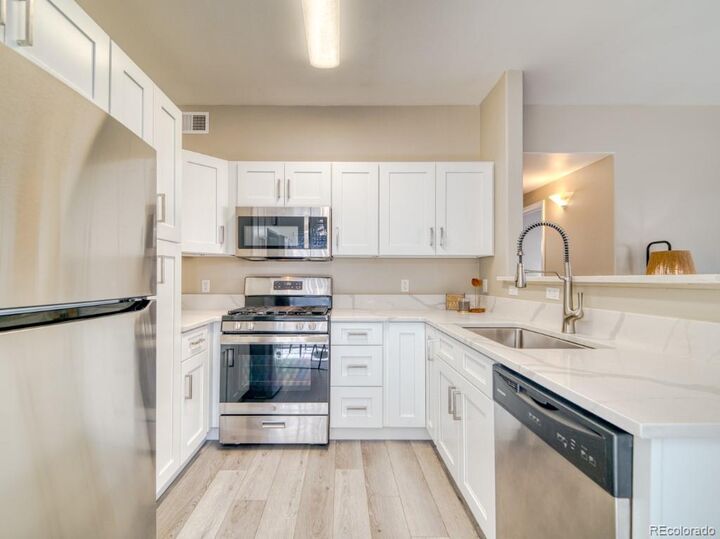 Property Photo:  8438 Thunder Ridge Way 101  CO 80126 