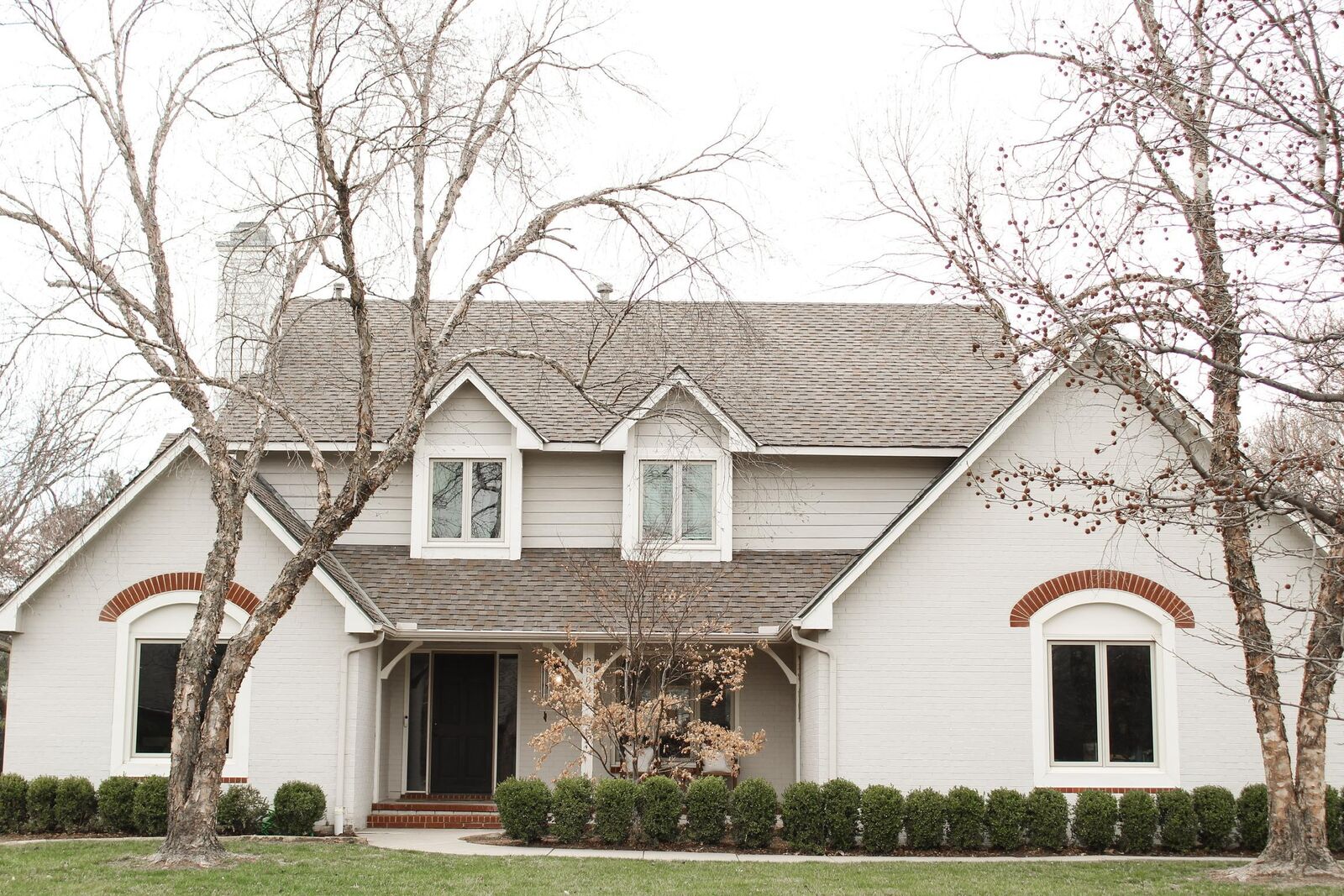 Property Photo:  2903 N Cypress  KS 67226 