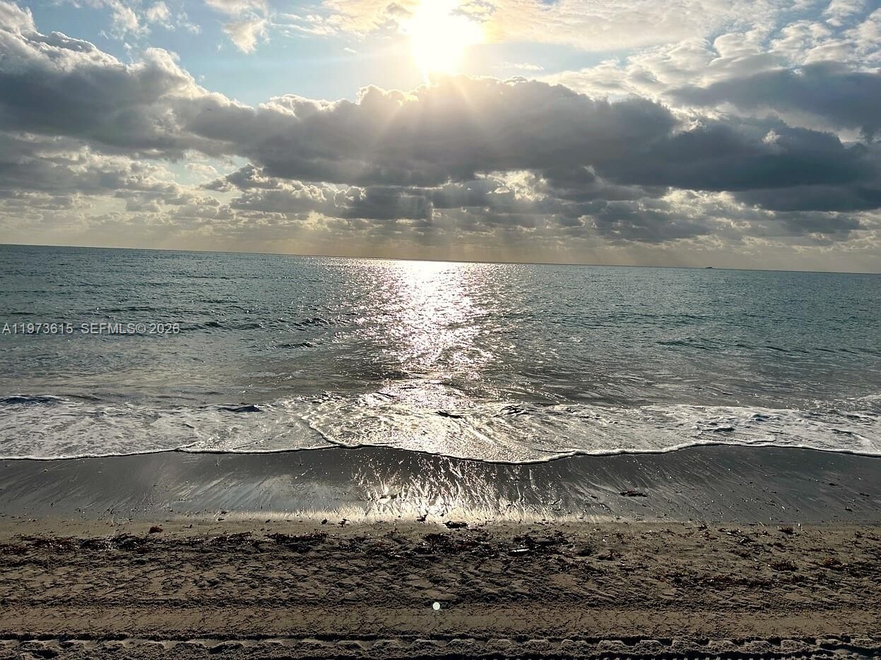 Property Photo: 430 Grand Bay Dr 801 FL 33149