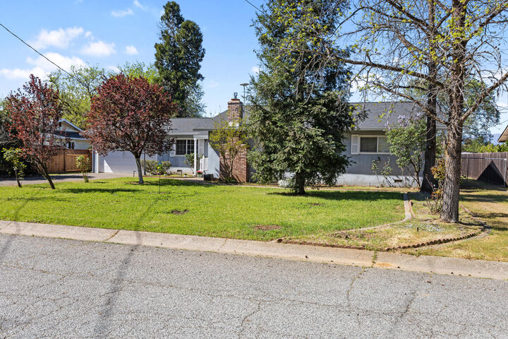 Property Photo: 5142 Huntington Drive CA 96002