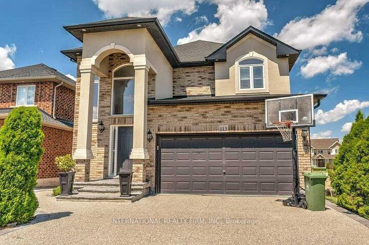 113 Whitefish Crescent — photo 1