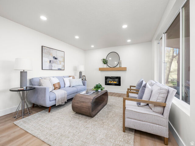 Property Photo: 11354 S Temple Dr UT 84095