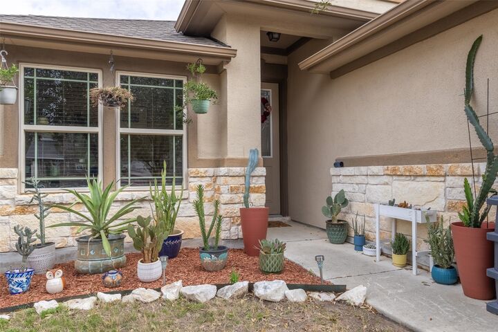 Property Photo:  210 Wincliff Drive  TX 78610 