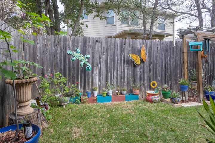 Property Photo:  210 Wincliff Drive  TX 78610 