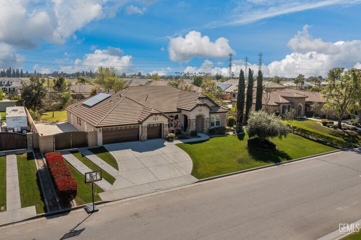 Property Photo:  16349 Coastal Court  CA 93314 