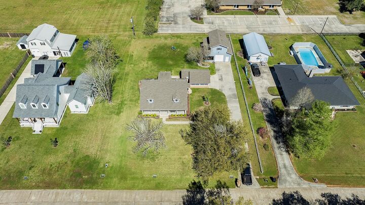 Property Photo:  104 Talbot Dr  LA 70360 