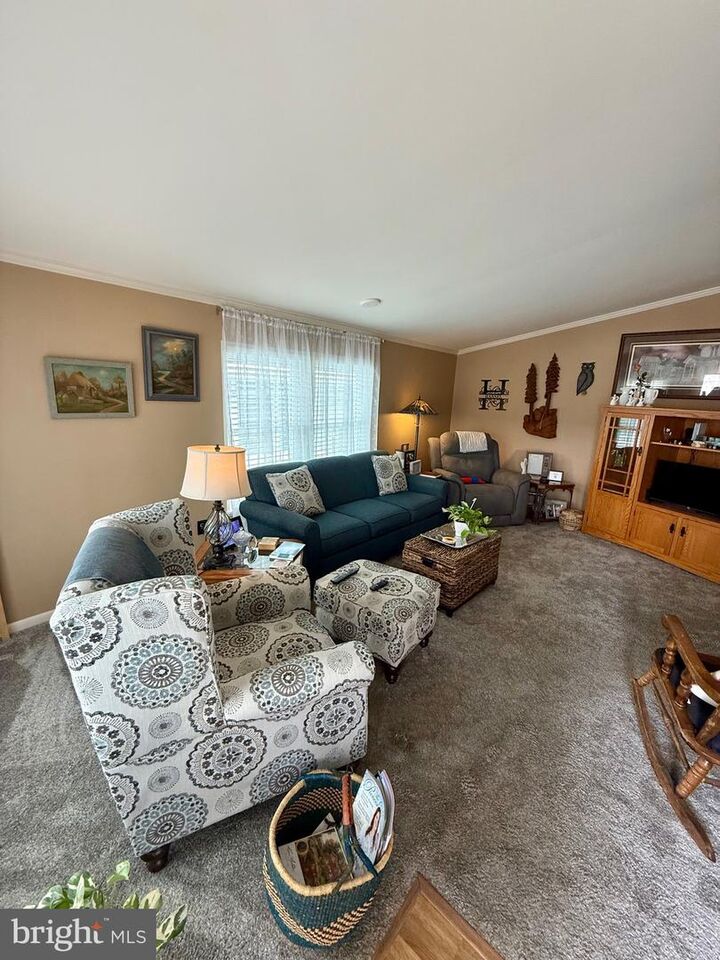 Property Photo: 20 Downing Street MD 21601