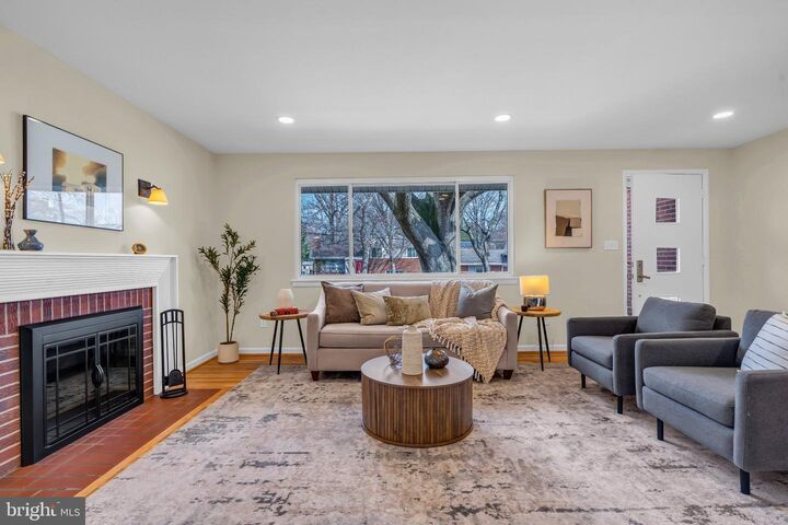 Property Photo: 1616 Tilton Drive MD 20902