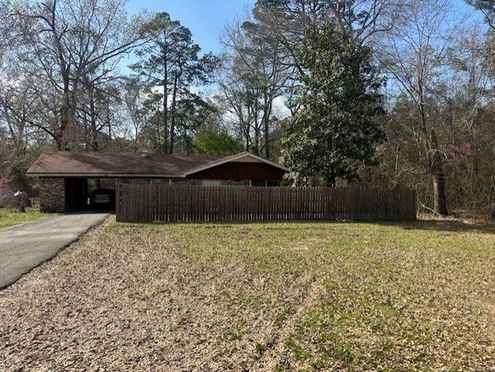 Property Photo:  510 N Oakley Street  AR 71742 
