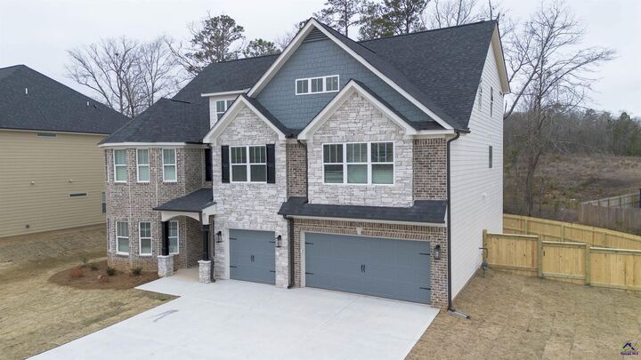 Property Photo:  312 Garnet Drive  GA 31005 