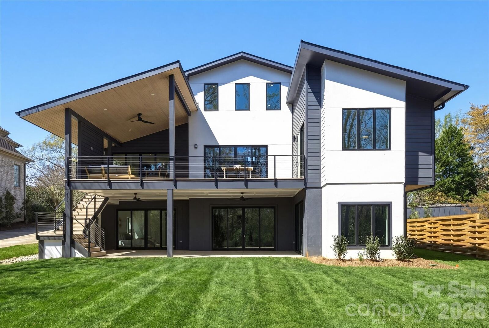 Property Photo:  1423 S Wendover Road  NC 28211 