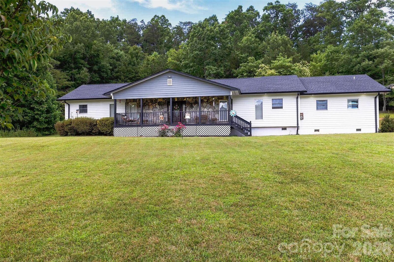 Property Photo: 20 Annie Drive NC 28752