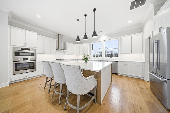 Property Photo:  2486 Westmont Boulevard  OH 43221 