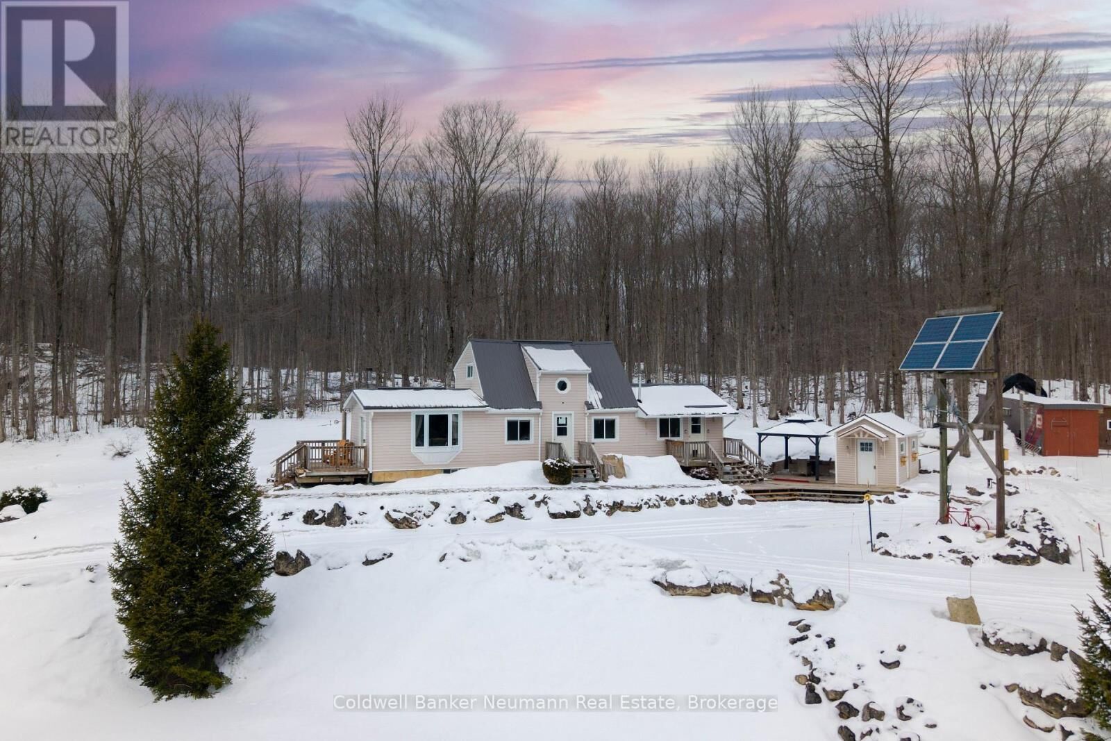 Property Photo:  825173 Grey Road 40 Road  ON N0C 1H0 