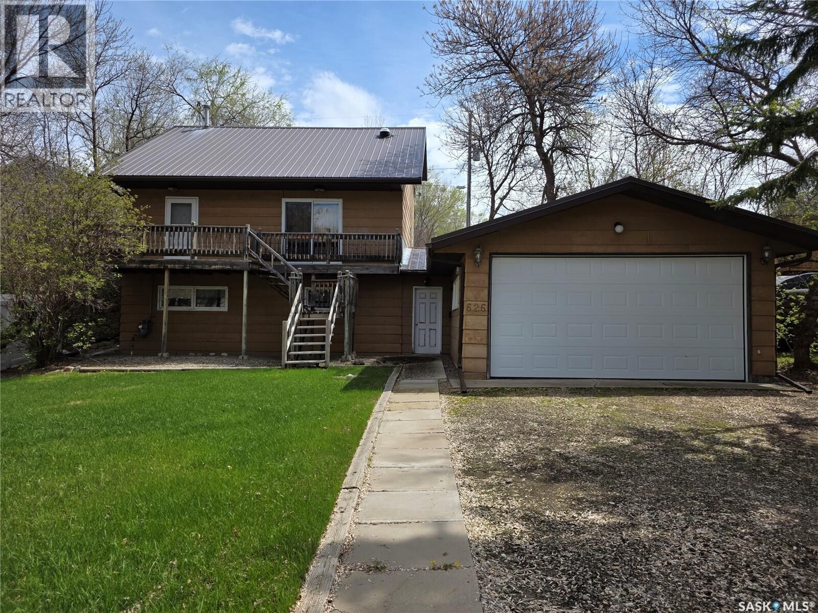 Property Photo:  626 Jan Avenue  SK S0H 4C0 