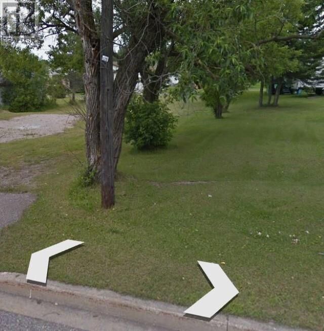 Property Photo:  235 Florence St  ON P8N 2S1 