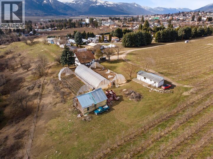 Property Photo: 2103 Erickson Road BC V0B 1G1