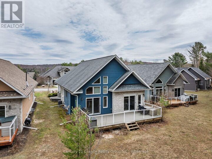 Property Photo:  49 Webb Circle  ON K0M 1S0 