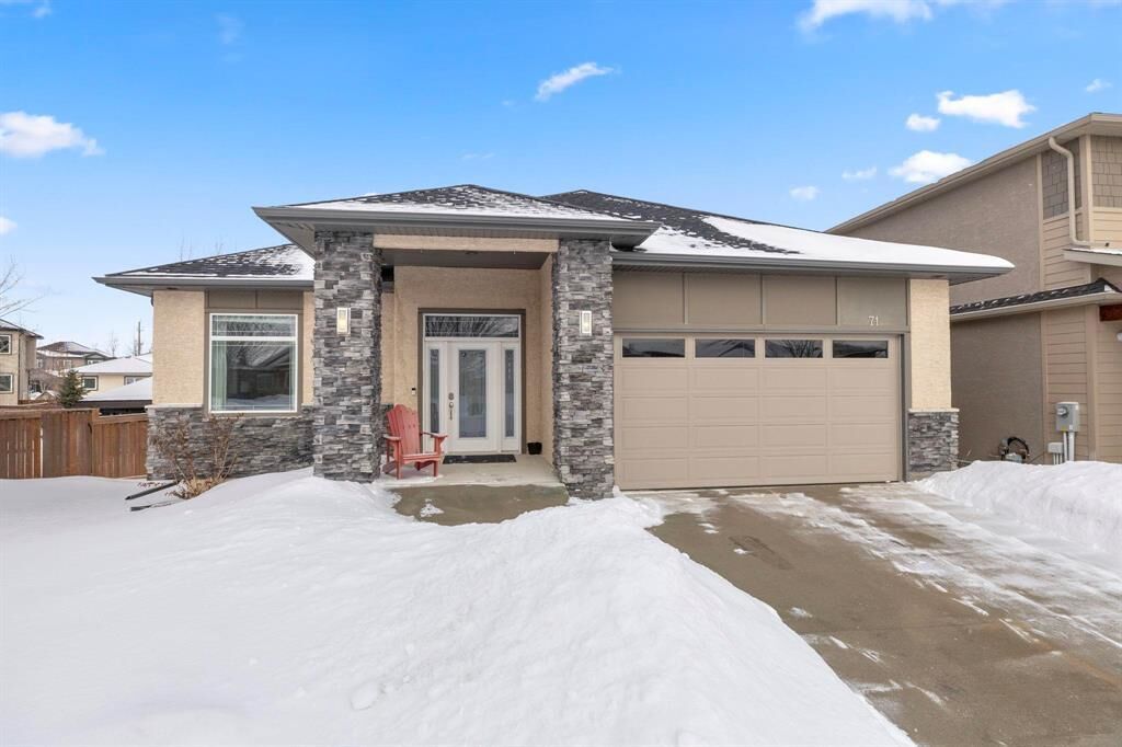 Property Photo:  71 Clear Spring Road  MB R3Y 0J4 
