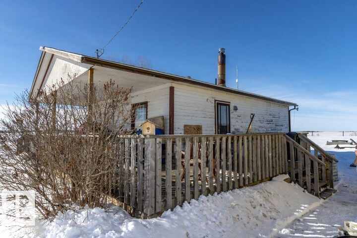 112, 57004 Range Rd 105 — photo 1