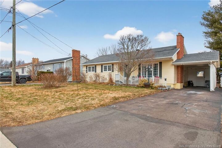 Property Photo:  10 Sherwood  NB E1B 3X7 