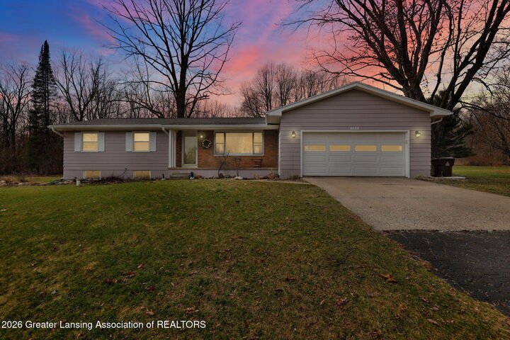 Property Photo:  4529 Sandstone Drive  MI 48895 