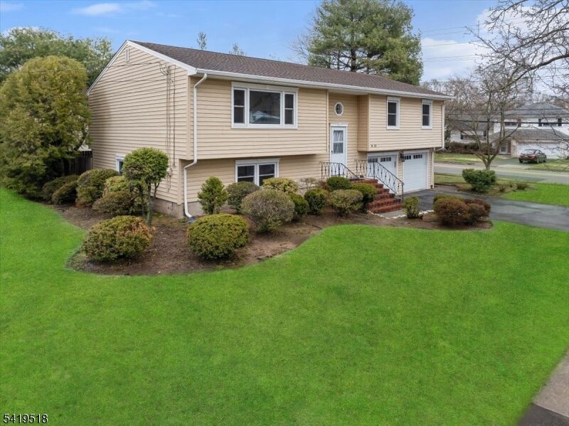 Property Photo: 41 Ackerman Dr NJ 07410