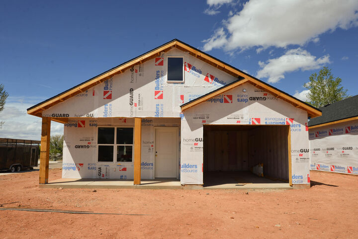 Property Photo:  760 W 60 N  UT 84761 