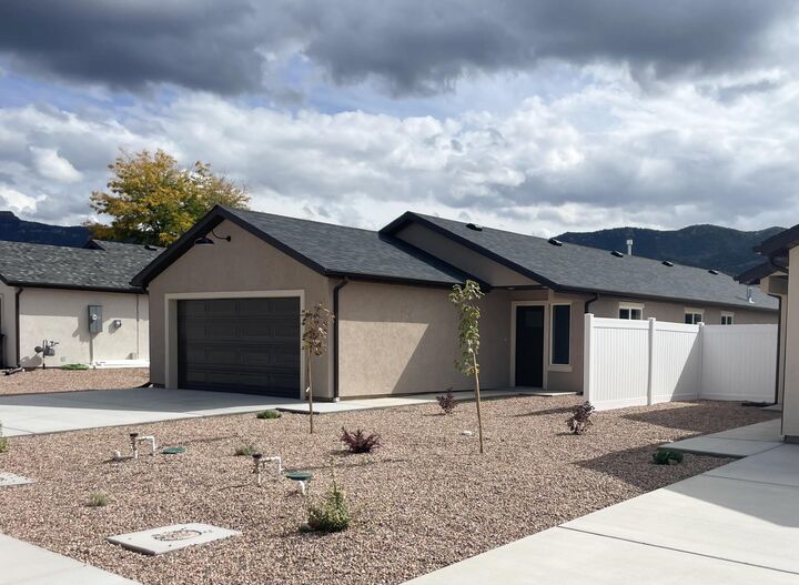Property Photo:  756 W 60 N  UT 84761 