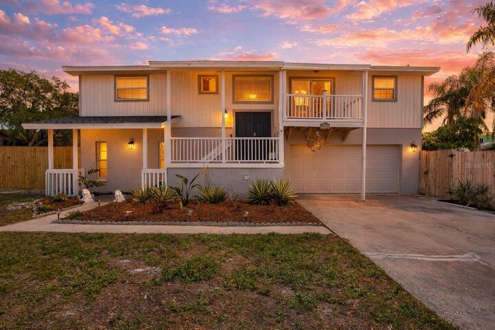 Property Photo:  4941 Cardinal Trail  FL 34683 