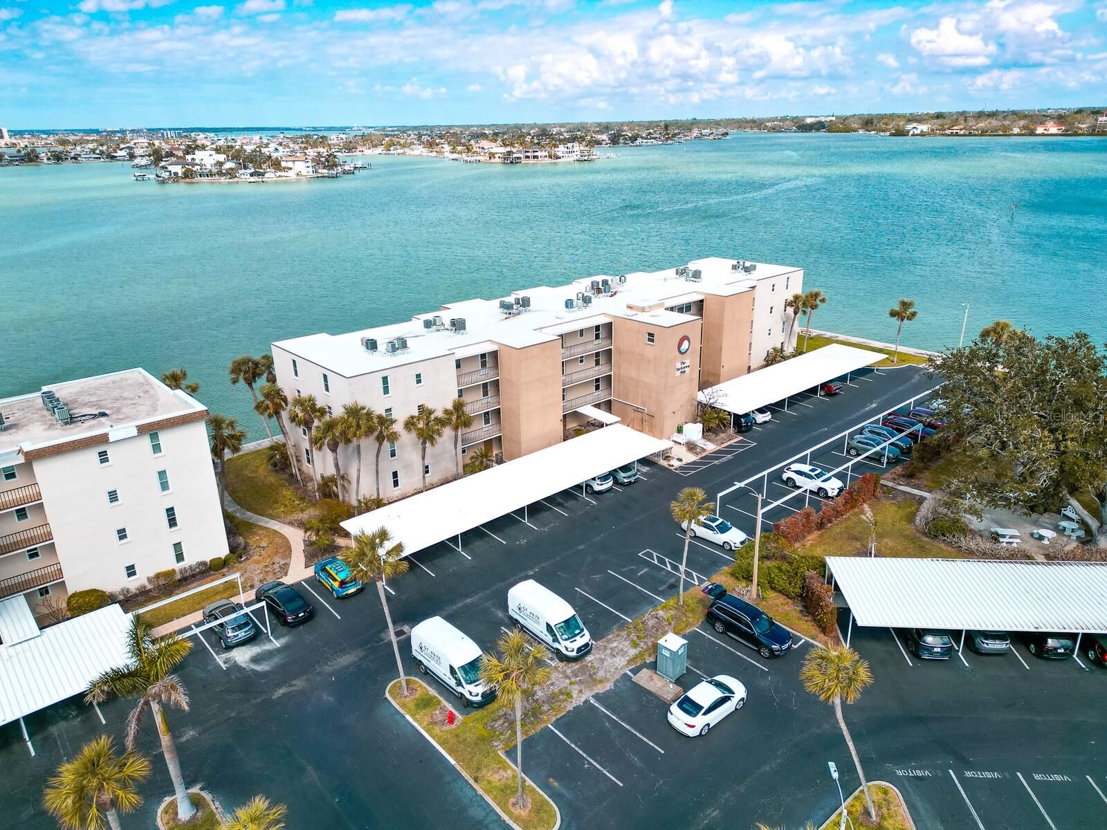 Property Photo:  7910 Sun Island Drive S 101  FL 33707 