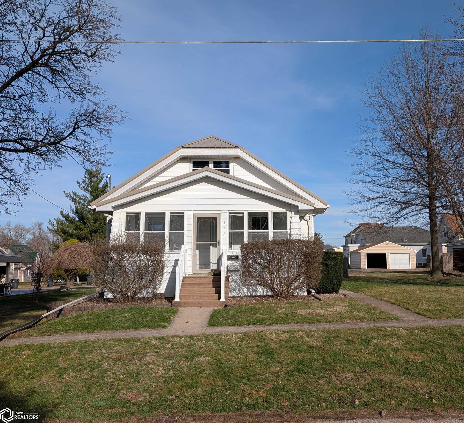 Property Photo:  512 N Plane Street  IA 52601 