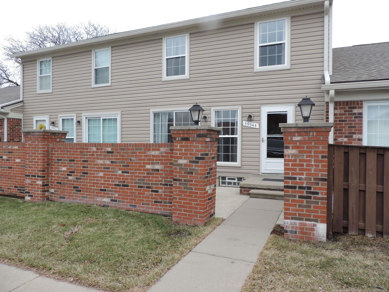 Property Photo:  39344 Heatherheath Drive  MI 48038 
