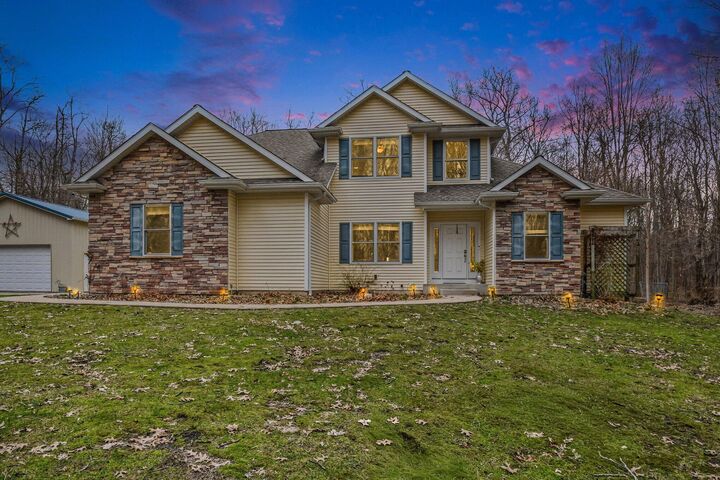 Property Photo:  2507 Dick Street  MI 49120 