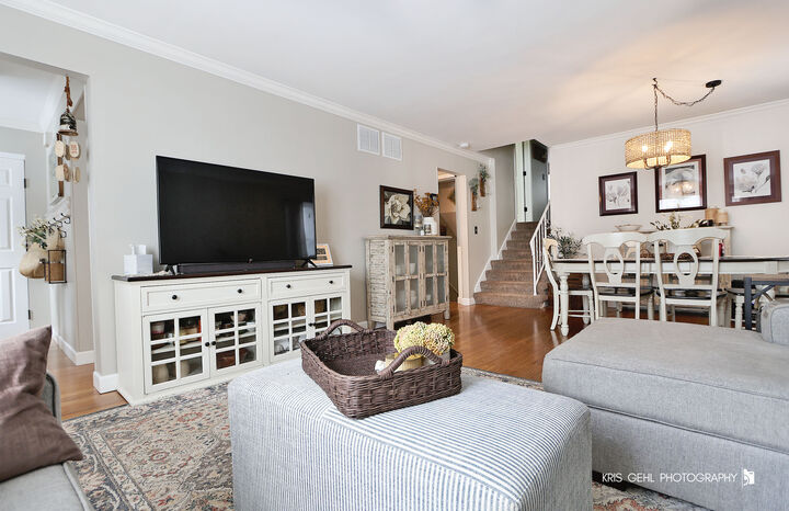 Property Photo:  503 E Lake Avenue  IL 60073 