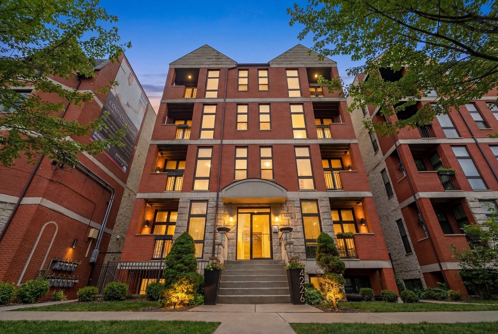 Property Photo:  4226 S Ellis Avenue 4S  IL 60653 