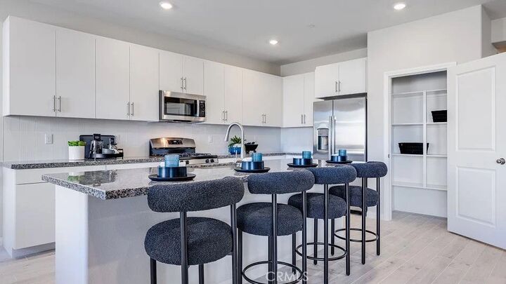 Property Photo:  65244 Avenida De Paz  CA 92240 