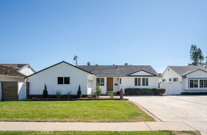 Property Photo:  18630 Cantara Street  CA 91335 