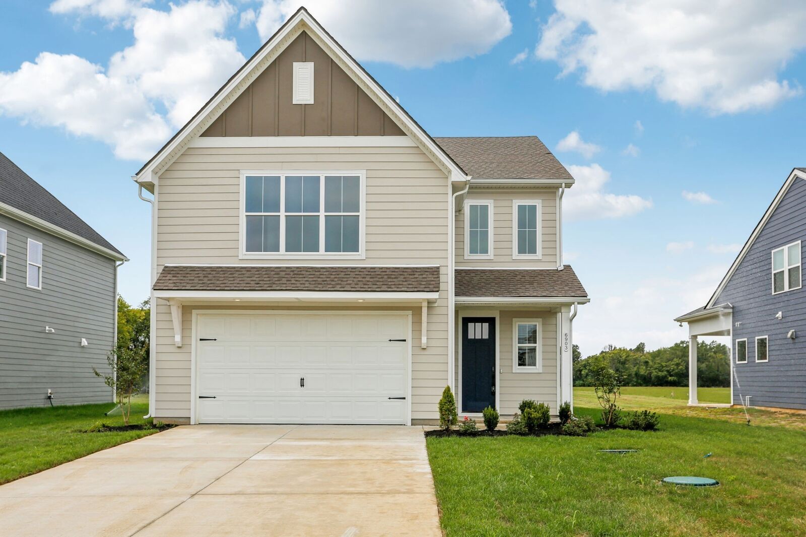 Property Photo: 6903 Bilaria Dr TN 37129