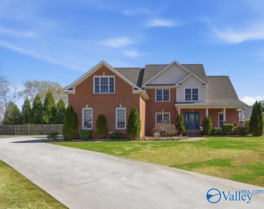 Property Photo:  203 Lake Carmel Court  AL 35811 