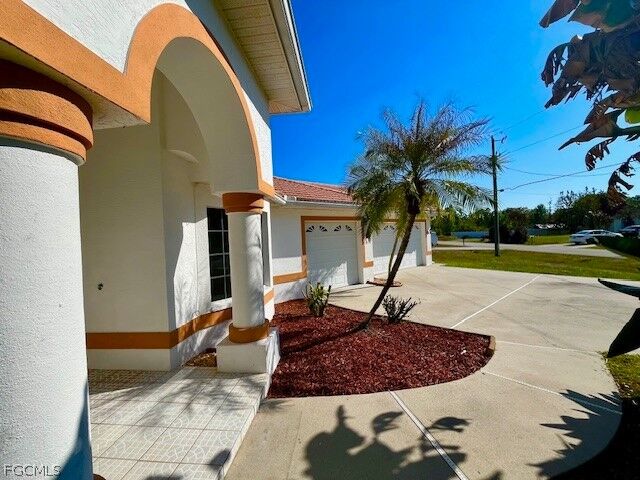 Property Photo:  914 McArthur Avenue  FL 33936 