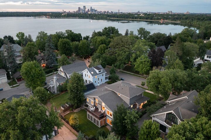 Property Photo: 3812 Thomas Avenue S MN 55410