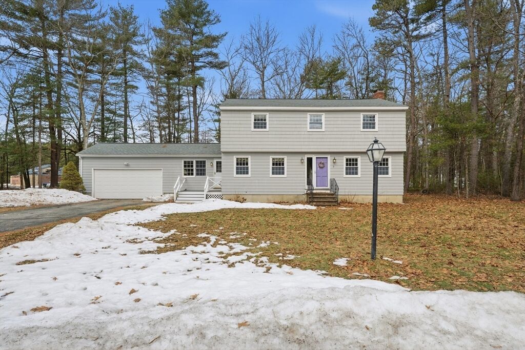 Property Photo:  5 Clare Cir.  MA 01886 